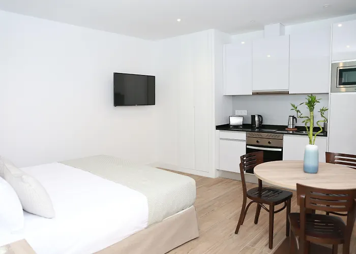 Aparthotel New Point Opera Madrid